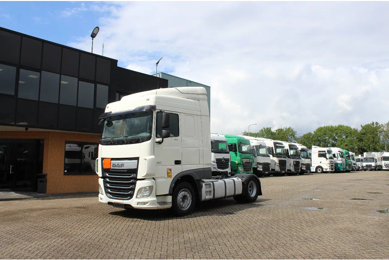 DAF XF 106.460 * RETARDER * 4X2 * - مقطورة السحب: صورة 1 DAF XF 106.460 * RETARDER * 4X2 * - مقطورة السحب: صورة 1