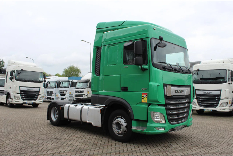 DAF XF 106.480 * EURO6 * 2 TANK * - مقطورة السحب: صورة 4 DAF XF 106.480 * EURO6 * 2 TANK * - مقطورة السحب: صورة 4
