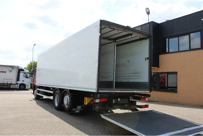 Renault D * WIDE 26 * CARRIER * 6X2 LIFT * - شاحنة ذات مبرد: صورة 4 Renault D * WIDE 26 * CARRIER * 6X2 LIFT * - شاحنة ذات مبرد: صورة 4