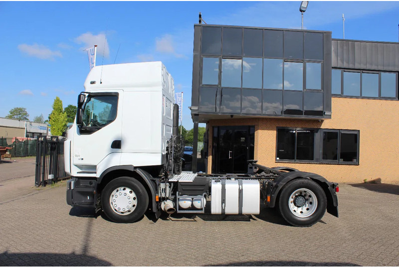 Renault Premium 460 * EURO5 * 4X2 *ADR * - مقطورة السحب: صورة 2 Renault Premium 460 * EURO5 * 4X2 *ADR * - مقطورة السحب: صورة 2