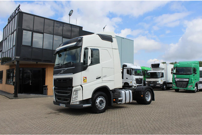 Volvo FH 500 * EURO5 * 2 TANK * 4X2 * - مقطورة السحب: صورة 1 Volvo FH 500 * EURO5 * 2 TANK * 4X2 * - مقطورة السحب: صورة 1