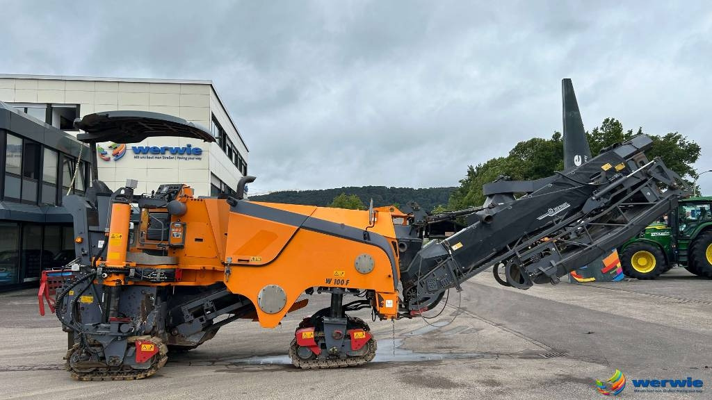 Wirtgen W 100 F - ماكينة الكشط على البارد: صورة 1 Wirtgen W 100 F - ماكينة الكشط على البارد: صورة 1