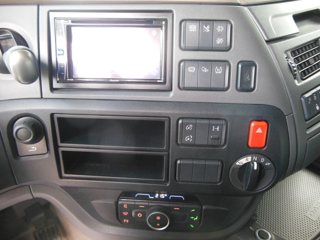 رأس تريلا DAF XF 106.530 SSC, HYDRAULIK, STAND KLIMA, TOP DAF XF 106.530 SSC, HYDRAULIK, STAND KLIMA, TOP: صورة 16