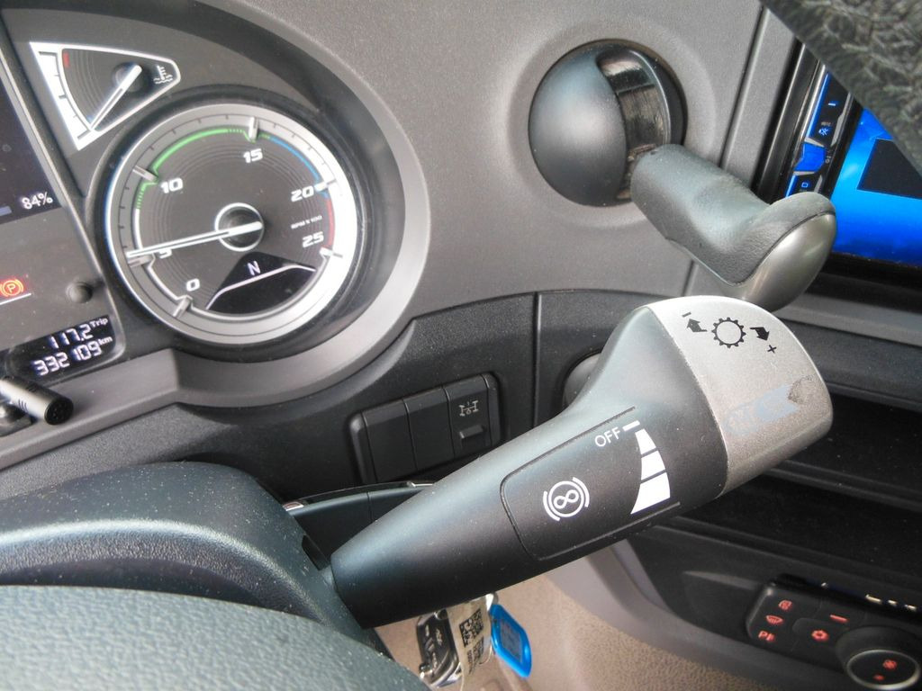 رأس تريلا DAF XF 106.530 SSC, HYDRAULIK, STAND KLIMA, TOP DAF XF 106.530 SSC, HYDRAULIK, STAND KLIMA, TOP: صورة 14