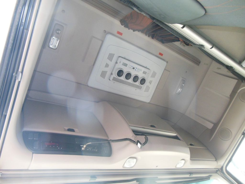 رأس تريلا DAF XF 106.530 SSC, HYDRAULIK, STAND KLIMA, TOP DAF XF 106.530 SSC, HYDRAULIK, STAND KLIMA, TOP: صورة 9