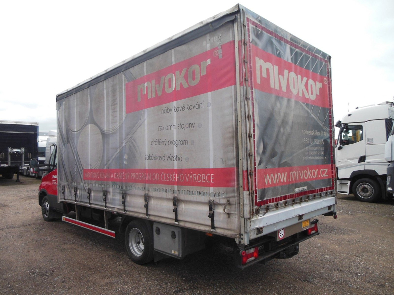 Iveco Daily 50C18, 10 Paletten - شاحنة مغلقة بستائر جانبية: صورة 4 Iveco Daily 50C18, 10 Paletten - شاحنة مغلقة بستائر جانبية: صورة 4