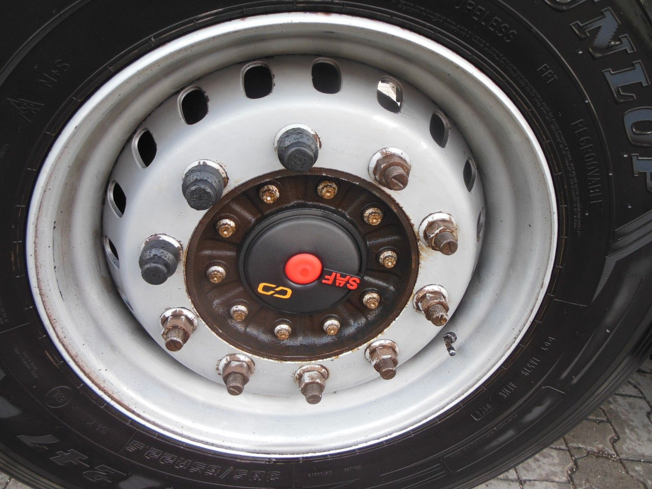 Schwarzmüller KIS 3/E, SAF, 49M3, ACHSEN 9 TONE, TOP - نصف مقطورة قلابة: صورة 5 Schwarzmüller KIS 3/E, SAF, 49M3, ACHSEN 9 TONE, TOP - نصف مقطورة قلابة: صورة 5