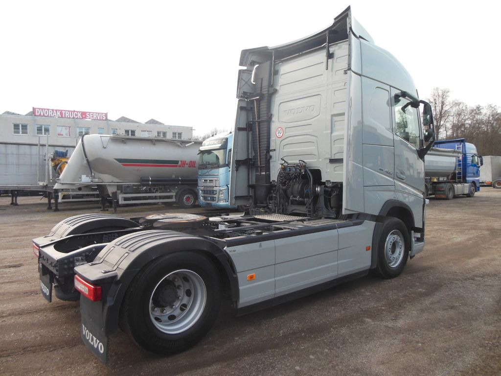 Volvo FH 13/460 TURBO COMPOUND,I-SAVE,I-PARK COOL,TOP - مقطورة السحب: صورة 3 Volvo FH 13/460 TURBO COMPOUND,I-SAVE,I-PARK COOL,TOP - مقطورة السحب: صورة 3