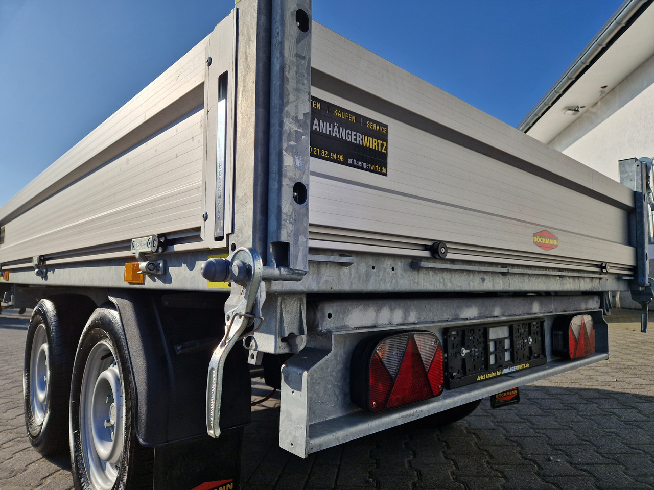 Böckmann Kipper DK AL 2516/27 256x165x30cm Elektro + NHP Pendel (S) 2700kg - مقطورة قلابة: صورة 5 Böckmann Kipper DK AL 2516/27 256x165x30cm Elektro + NHP Pendel (S) 2700kg - مقطورة قلابة: صورة 5