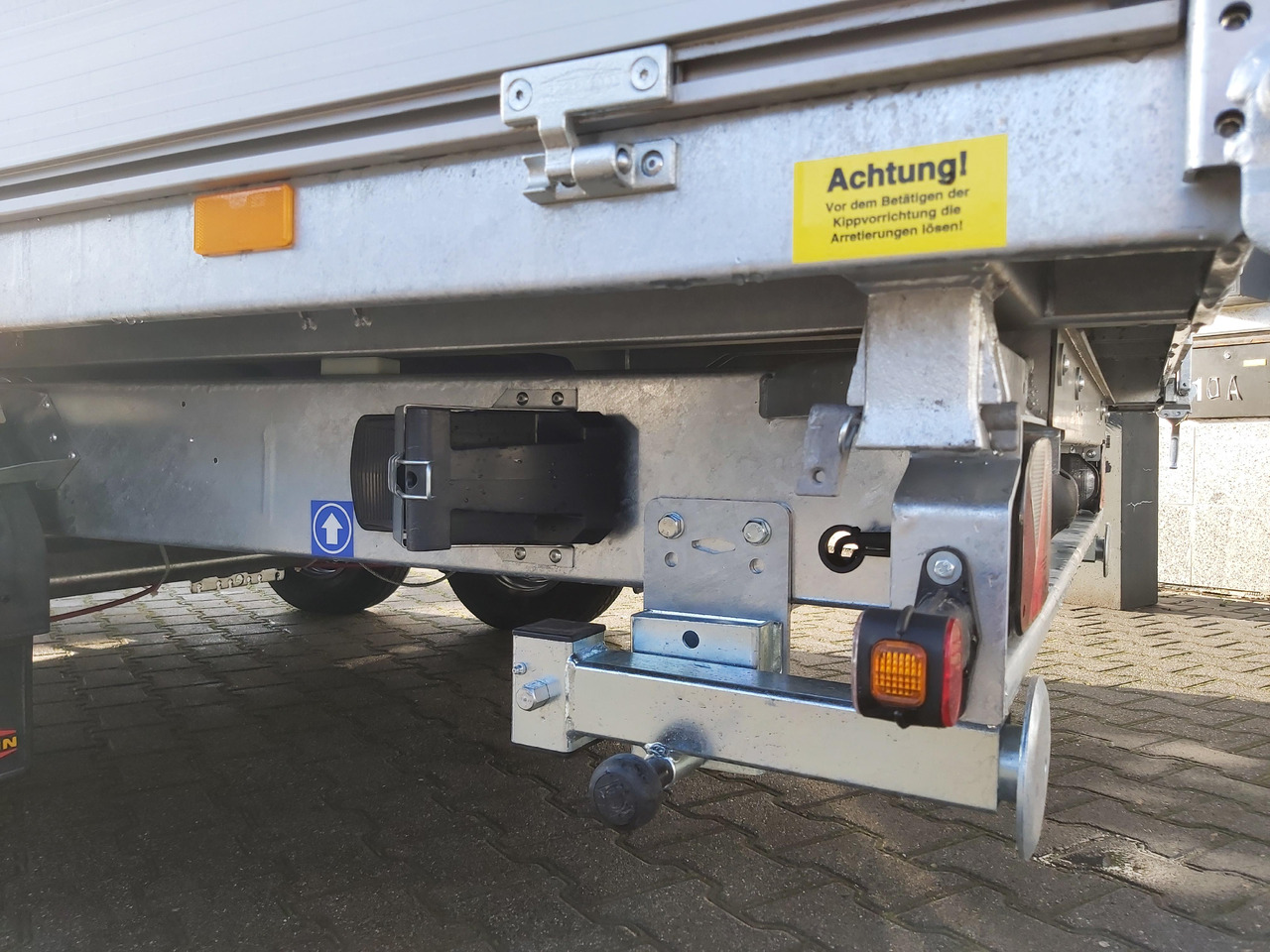 Böckmann Kipper DK AL 4121/35 Profi Elektrisch + NHP (XL) 3500kg Modell 2022 - مقطورة قلابة: صورة 3 Böckmann Kipper DK AL 4121/35 Profi Elektrisch + NHP (XL) 3500kg Modell 2022 - مقطورة قلابة: صورة 3