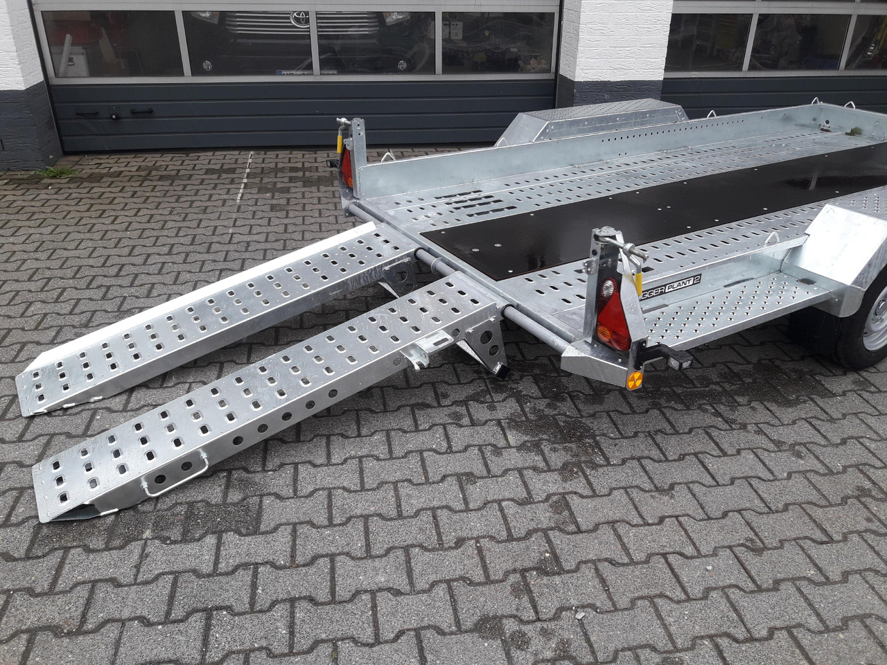 Brian James Digger Plant 543-3717-35-2 370x170cm 3500kg Rampen Reserverad 2736kg Nutzlast Aktion 24 - مقطورة لنقل المعدات: صورة 3 Brian James Digger Plant 543-3717-35-2 370x170cm 3500kg Rampen Reserverad 2736kg Nutzlast Aktion 24 - مقطورة لنقل المعدات: صورة 3