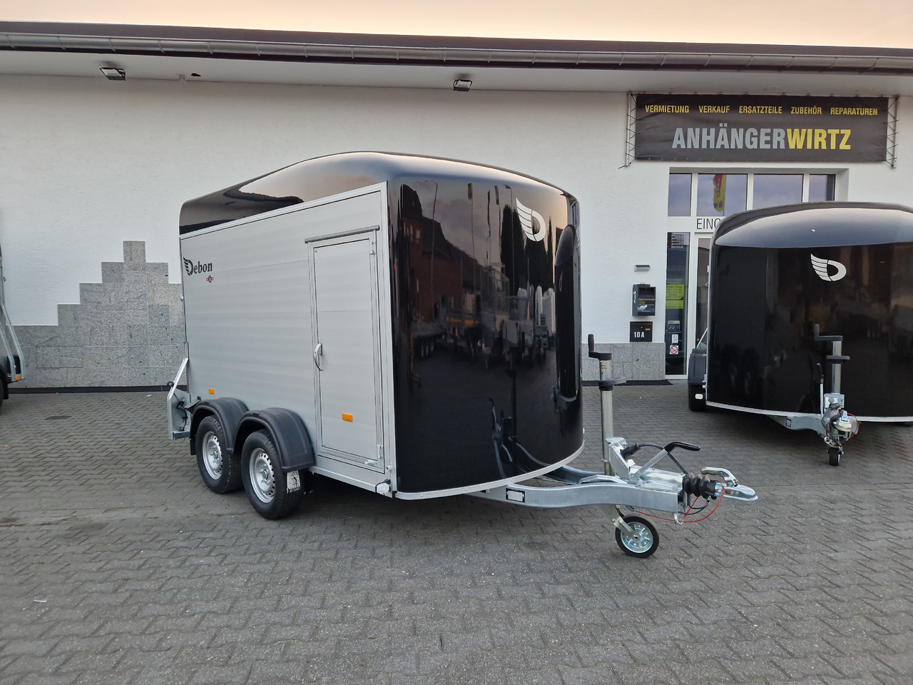 Cargo Roadster 500 312x167x199cm Alu Poly black Seitentür 100km/H Pullman 2000kg Sommer Aktion 2025 - مقطورة بصندوق مغلق: صورة 4 Cargo Roadster 500 312x167x199cm Alu Poly black Seitentür 100km/H Pullman 2000kg Sommer Aktion 2025 - مقطورة بصندوق مغلق: صورة 4