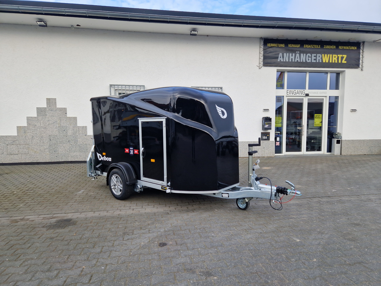 Debon Cargo 1300 300x152x168cm black Seitentür Alufelgen silver Pullman II 100km/H 1300kg Modell 25 - مقطورة عربة: صورة 2 Debon Cargo 1300 300x152x168cm black Seitentür Alufelgen silver Pullman II 100km/H 1300kg Modell 25 - مقطورة عربة: صورة 2