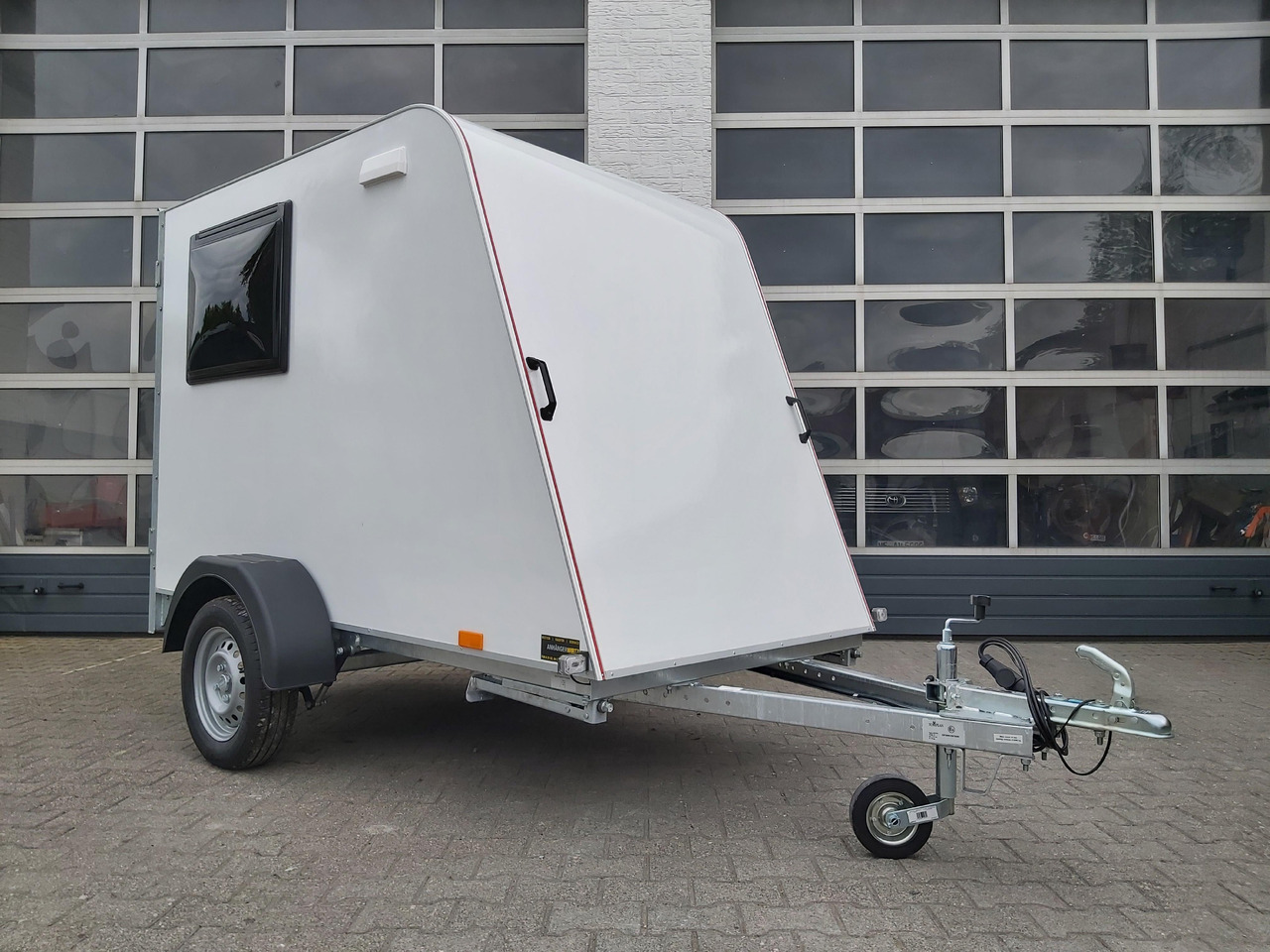 Kargo Camp TFS S Mini 250x125x150cm aero Reling 2 Fenster Dachluke (S) 750kg Abverkauf - كرفان سحب: صورة 1 Kargo Camp TFS S Mini 250x125x150cm aero Reling 2 Fenster Dachluke (S) 750kg Abverkauf - كرفان سحب: صورة 1