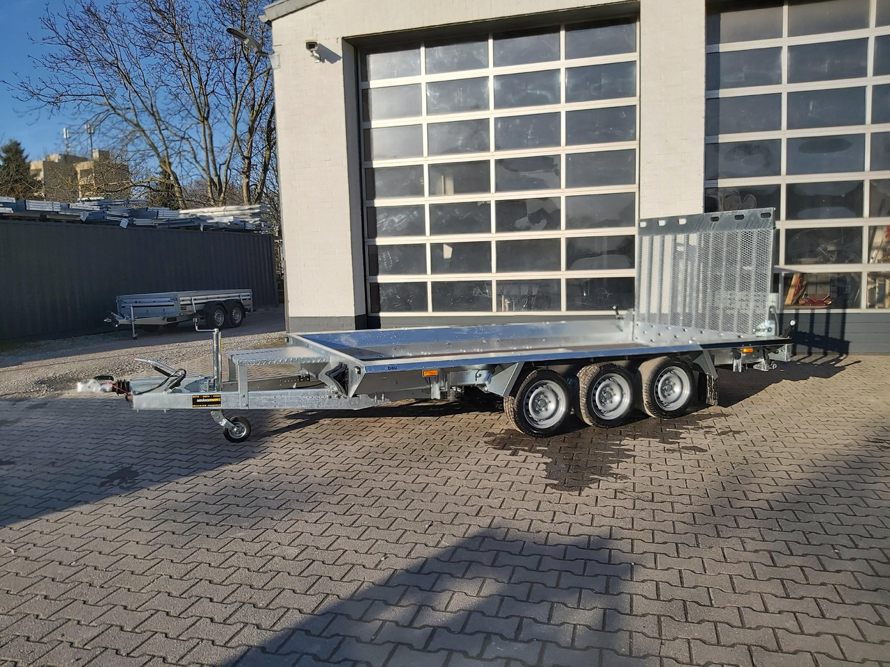Martz Maschinentransporter BUILDER XL Bau-3 3500/3 400x180x30cm Auffahrklappe Tridem (XL) 3500kg - مقطورة لنقل المعدات: صورة 5 Martz Maschinentransporter BUILDER XL Bau-3 3500/3 400x180x30cm Auffahrklappe Tridem (XL) 3500kg - مقطورة لنقل المعدات: صورة 5