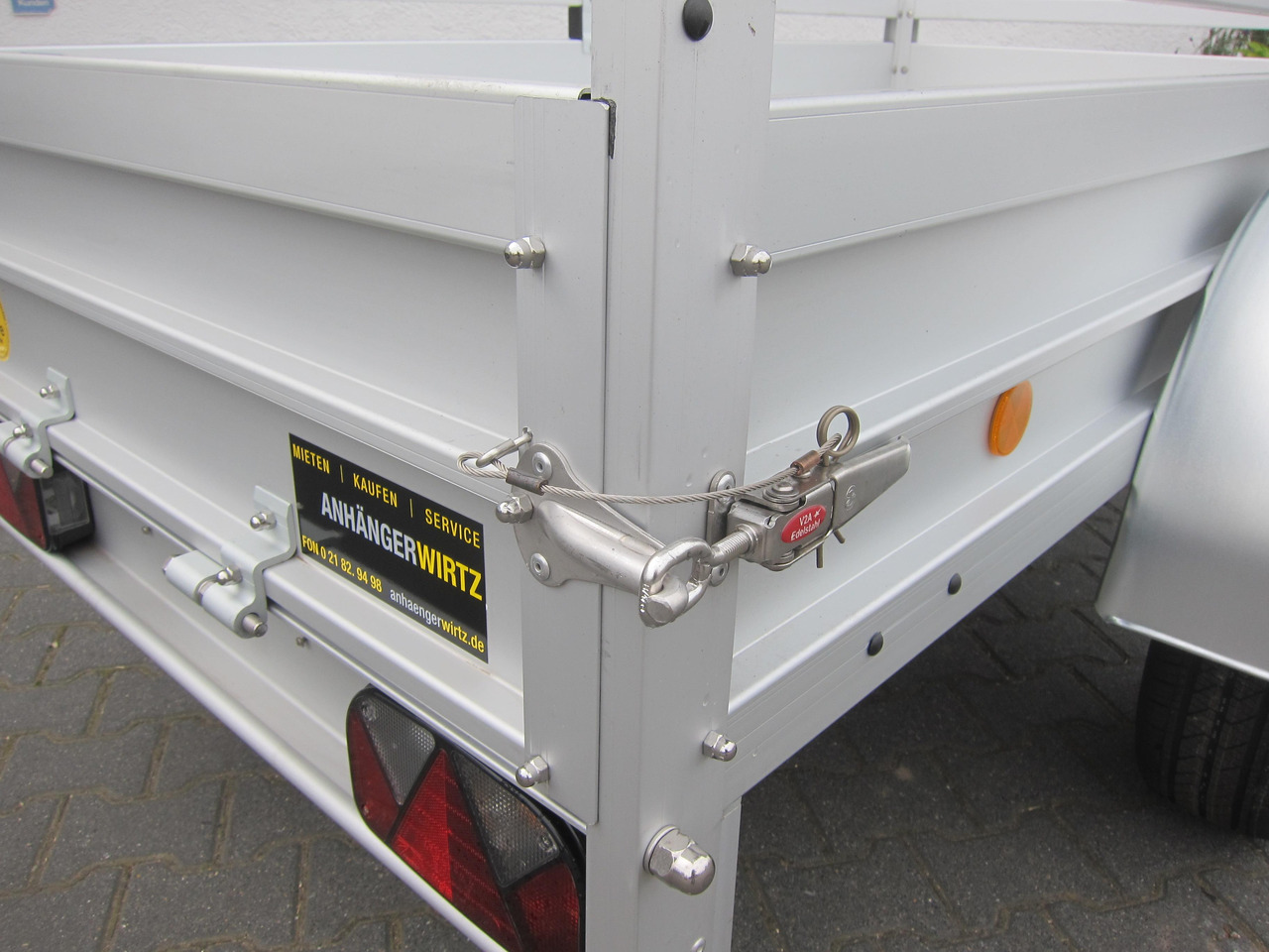 PKW Anhänger Koch Aluline+ U2 205x105x40cm ALUBODEN (XS) 750kg 100 km/H - مقطورة عربة: صورة 4 PKW Anhänger Koch Aluline+ U2 205x105x40cm ALUBODEN (XS) 750kg 100 km/H - مقطورة عربة: صورة 4