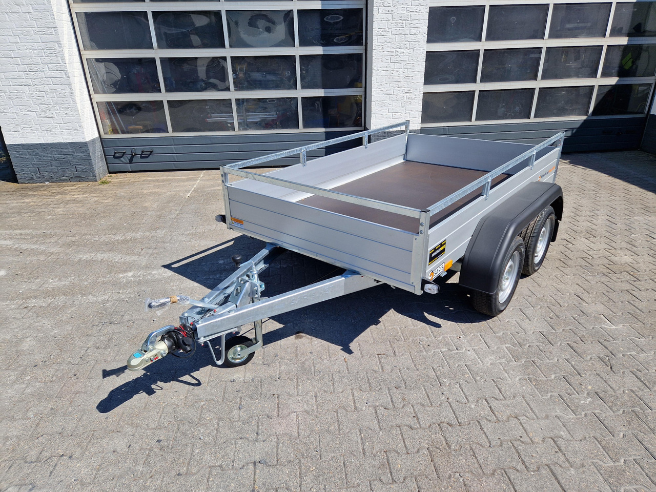 Saris Anhänger DW2000 McAlu Pro 255x153x43cm 2000kg kurz und breit - مقطورات مسطحة: صورة 3 Saris Anhänger DW2000 McAlu Pro 255x153x43cm 2000kg kurz und breit - مقطورات مسطحة: صورة 3