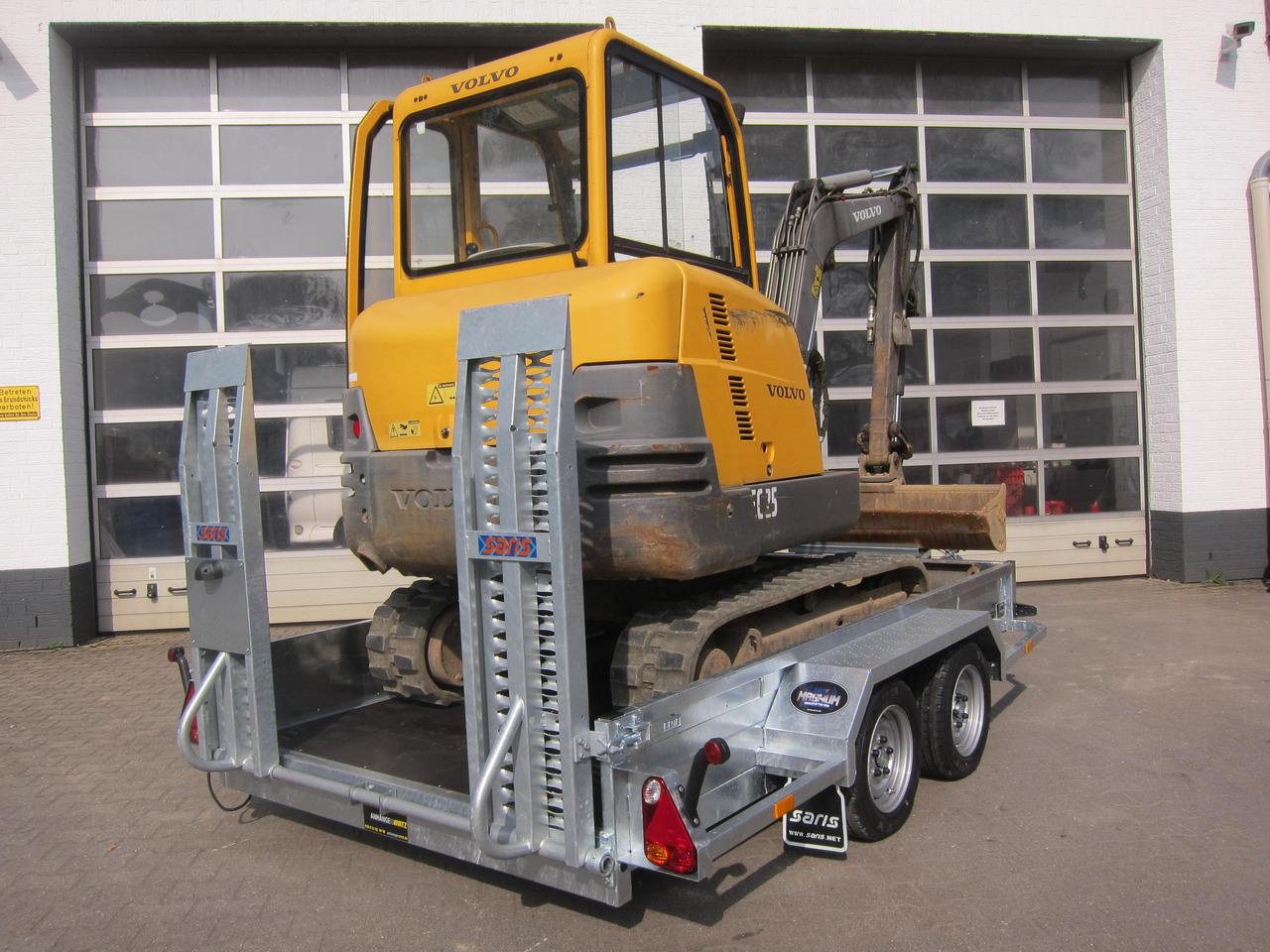 Saris Baggeranhänger Magnum Explorer 3000 V Rampen verschiebbar 3000kg Online Aktion - مقطورة لنقل المعدات: صورة 3 Saris Baggeranhänger Magnum Explorer 3000 V Rampen verschiebbar 3000kg Online Aktion - مقطورة لنقل المعدات: صورة 3