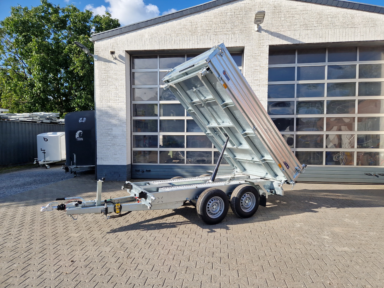 Saris Kipper 3 SKS 310 176 40cm Stahlwände HD elektro Notpumpe Alurampen Stützen 3000kg 100km/H - مقطورة قلابة: صورة 5 Saris Kipper 3 SKS 310 176 40cm Stahlwände HD elektro Notpumpe Alurampen Stützen 3000kg 100km/H - مقطورة قلابة: صورة 5