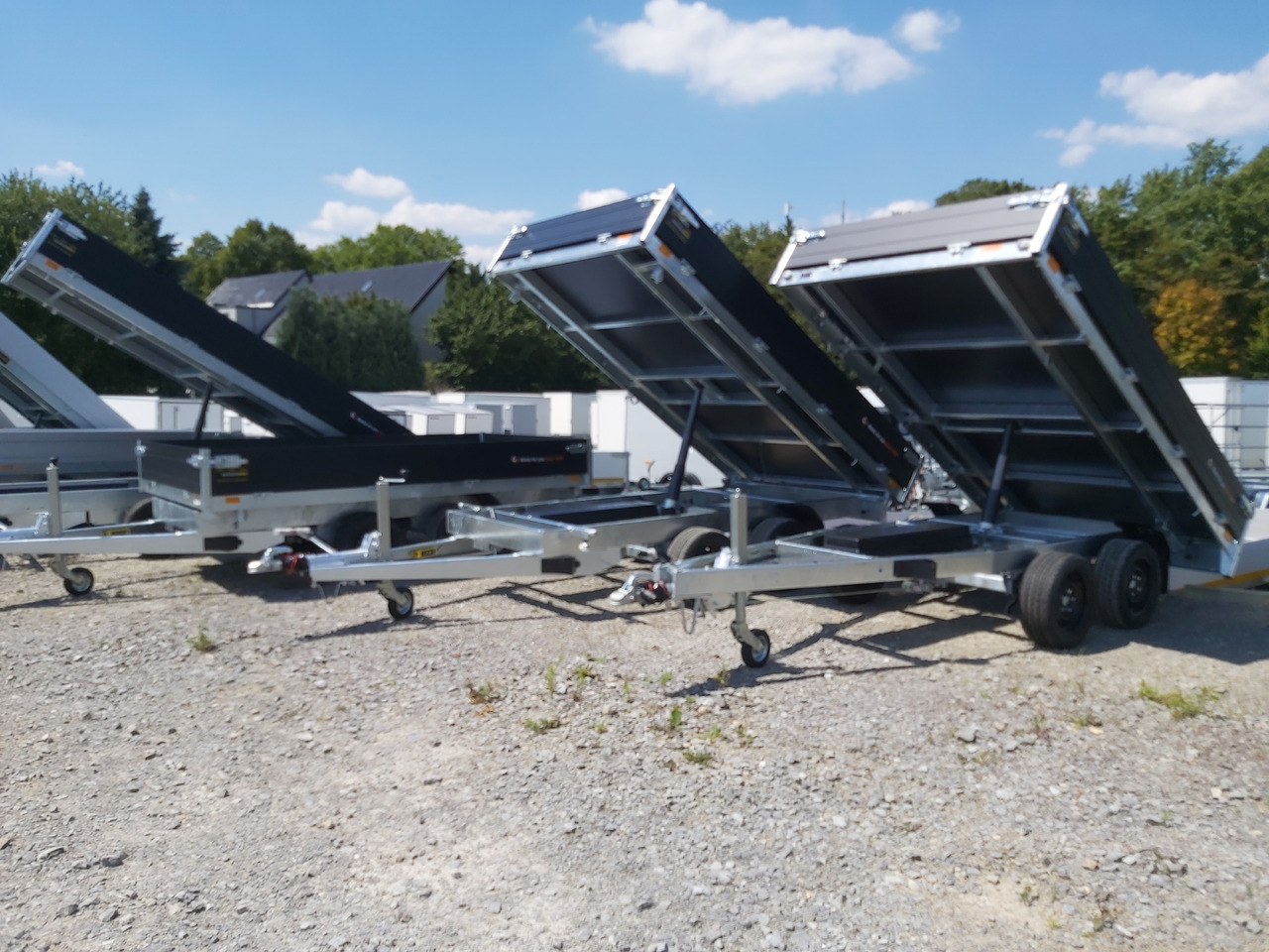 Saris Kipper K3 406 204 3500 2 HD E 406x204x35cm black Alu Auffahrrampen Stützen LED 3500kg - مقطورة قلابة: صورة 2 Saris Kipper K3 406 204 3500 2 HD E 406x204x35cm black Alu Auffahrrampen Stützen LED 3500kg - مقطورة قلابة: صورة 2
