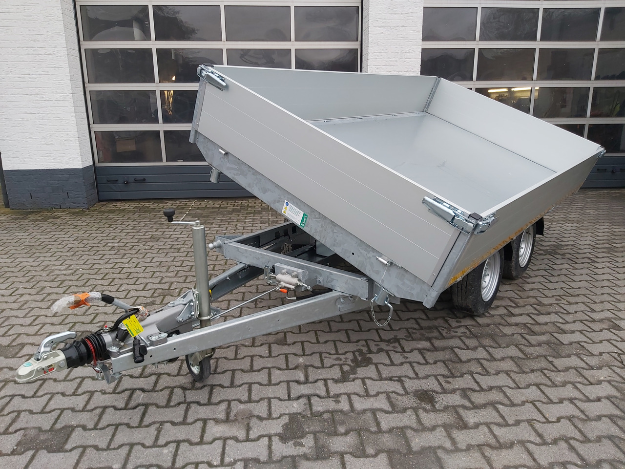 Steckbolzen 16/12mm für EDUARD Kipplager hinten rechts/ vorne links - أدوات ومعدات: صورة 5 Steckbolzen 16/12mm für EDUARD Kipplager hinten rechts/ vorne links - أدوات ومعدات: صورة 5