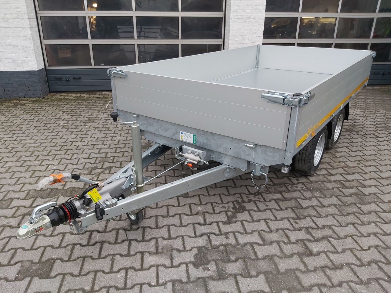 Steckbolzen 16/12mm für EDUARD Kipplager hinten rechts/ vorne links - أدوات ومعدات: صورة 4 Steckbolzen 16/12mm für EDUARD Kipplager hinten rechts/ vorne links - أدوات ومعدات: صورة 4