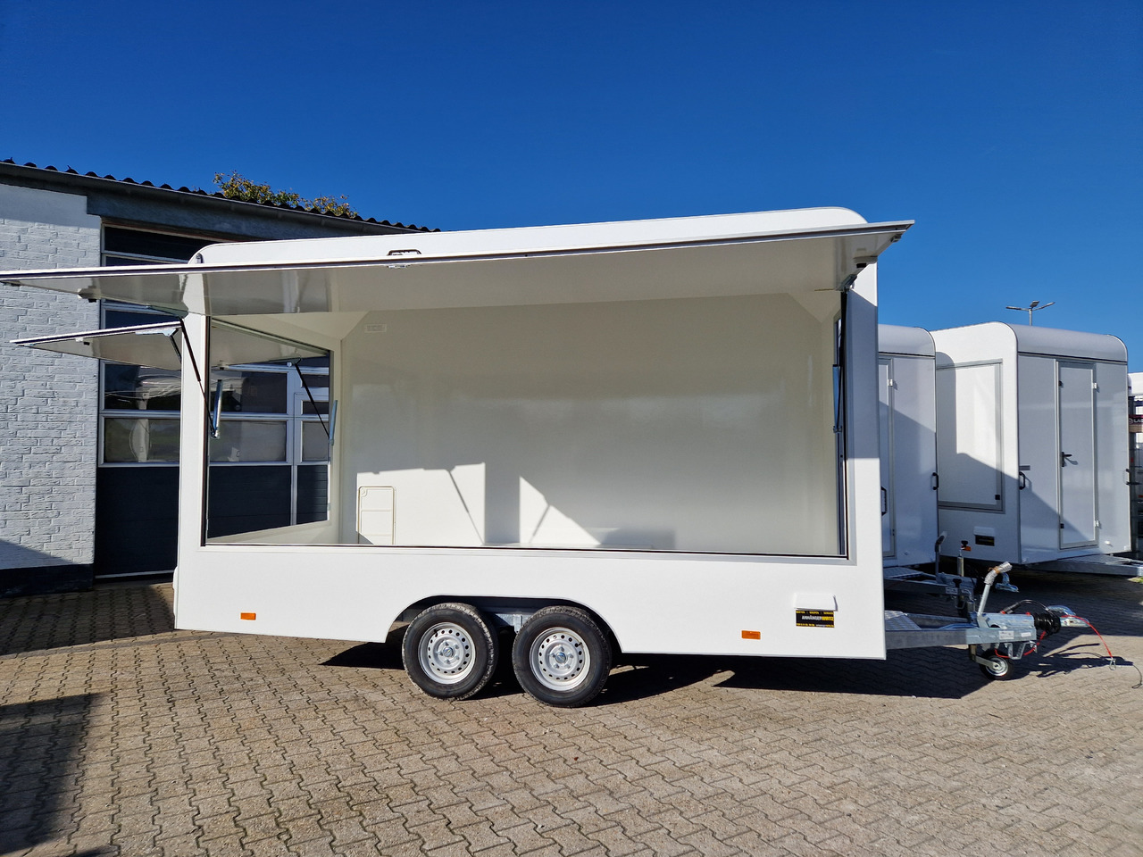 Verkaufsanhänger VK 422 200 aero retro 420x200x230cm 2 Verkaufsklappen Tür vorn (XL) 2000kg - بيع مقطورة: صورة 5 Verkaufsanhänger VK 422 200 aero retro 420x200x230cm 2 Verkaufsklappen Tür vorn (XL) 2000kg - بيع مقطورة: صورة 5