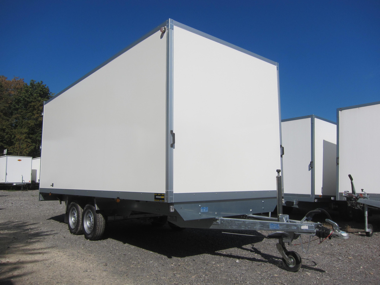 WM Meyer Kofferanhänger AZHLC 2750/210 S40 501x210x205cm (XXL) 2700kg - مقطورة بصندوق مغلق: صورة 1 WM Meyer Kofferanhänger AZHLC 2750/210 S40 501x210x205cm (XXL) 2700kg - مقطورة بصندوق مغلق: صورة 1