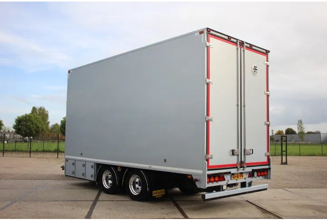 DRACO Middenas aanhangwagen bloemen / planten verkoopwagen - مقطورة بصندوق مغلق: صورة 1 DRACO Middenas aanhangwagen bloemen / planten verkoopwagen - مقطورة بصندوق مغلق: صورة 1