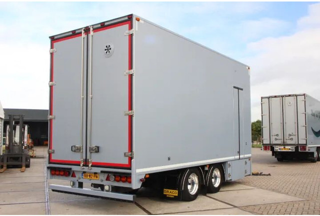 DRACO Middenas aanhangwagen bloemen / planten verkoopwagen - مقطورة بصندوق مغلق: صورة 5 DRACO Middenas aanhangwagen bloemen / planten verkoopwagen - مقطورة بصندوق مغلق: صورة 5