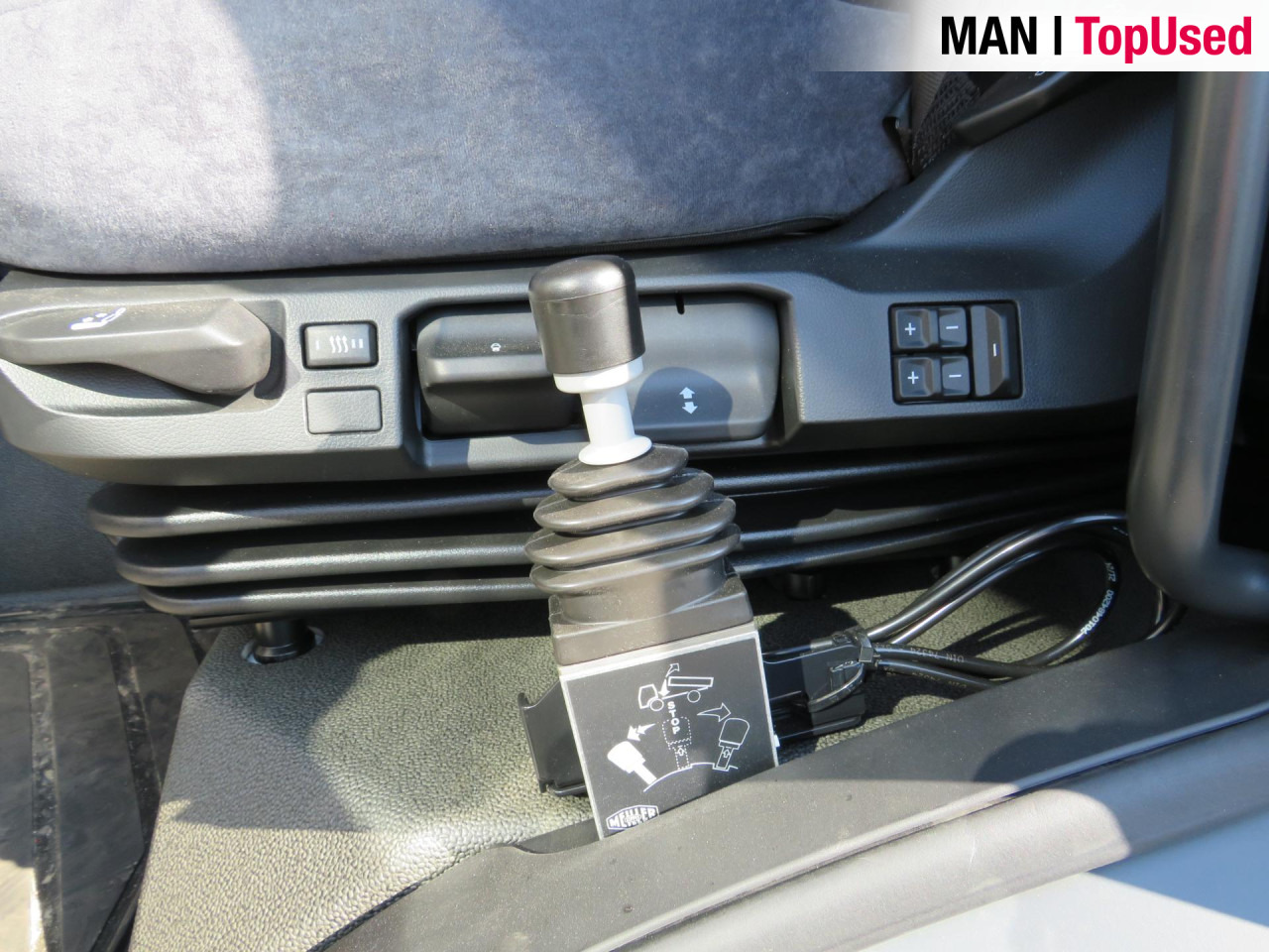 MAN TGS 41.480 8x4 BB CH Schmitz Muldenkipper Retarder - شاحنة قلاب: صورة 4 MAN TGS 41.480 8x4 BB CH Schmitz Muldenkipper Retarder - شاحنة قلاب: صورة 4