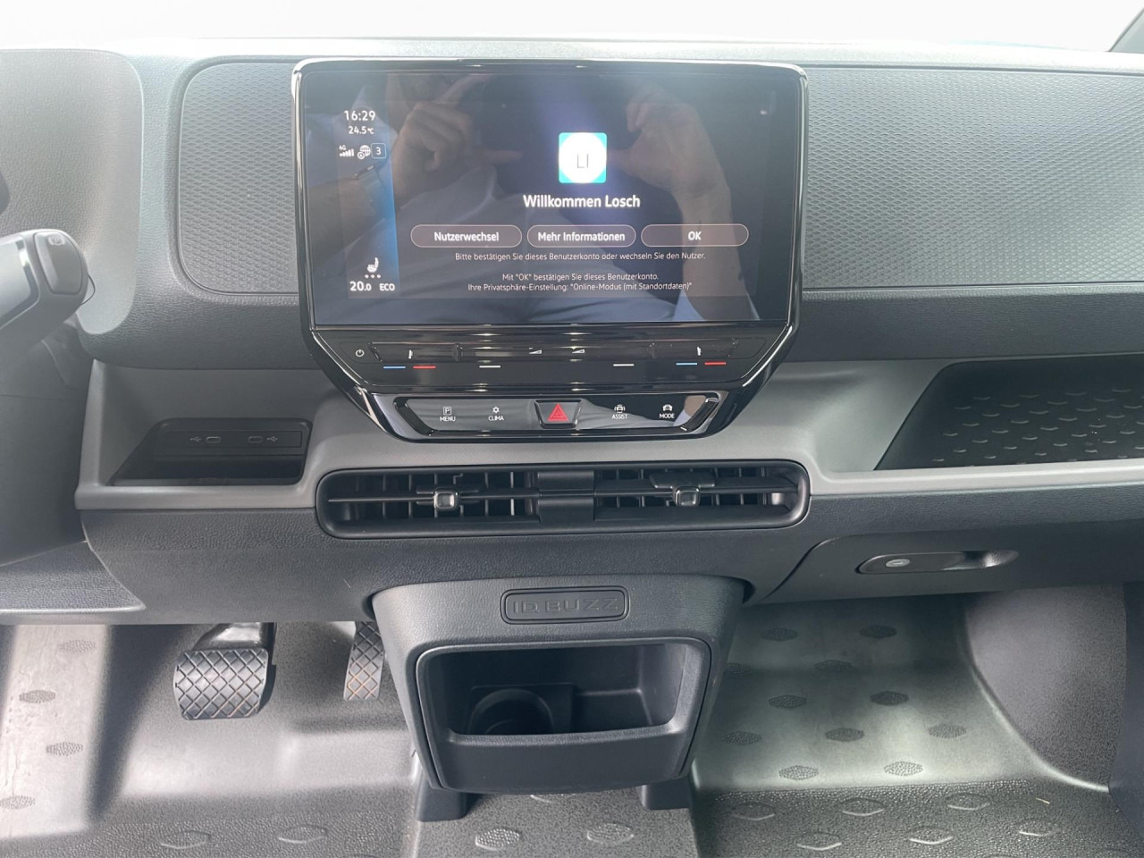 VOLKSWAGEN ID.Buzz Cargo 150 kW Klima AHK Navi - فان المدمجة, فان كهربائية: صورة 4 VOLKSWAGEN ID.Buzz Cargo 150 kW Klima AHK Navi - فان المدمجة, فان كهربائية: صورة 4