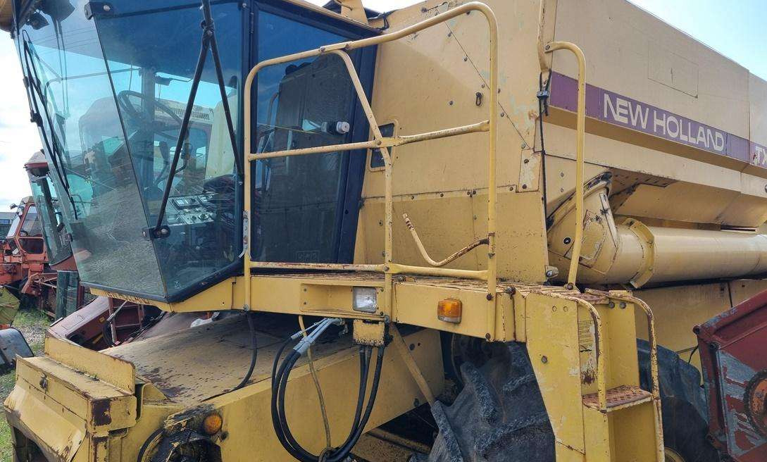 New Holland TX36 - حصادة: صورة 2 New Holland TX36 - حصادة: صورة 2