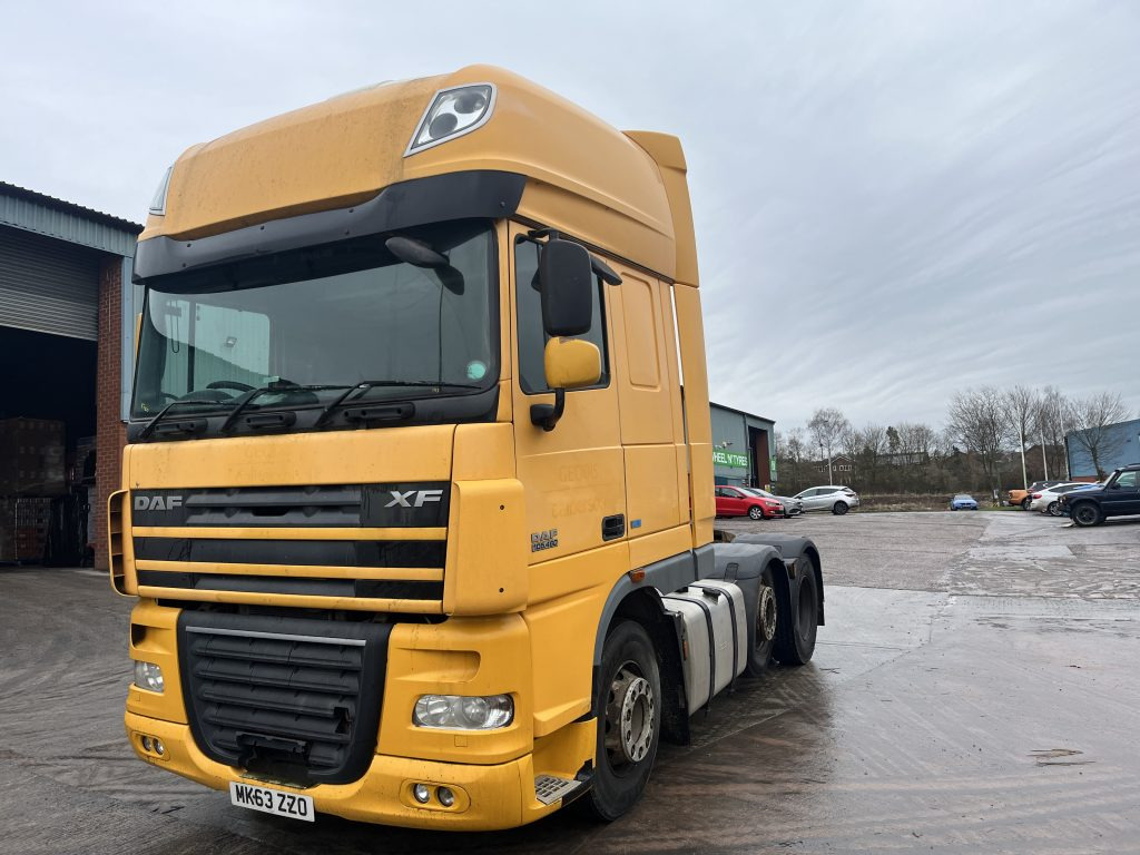 Daf 105 XF 460 - مقطورة السحب: صورة 2 Daf 105 XF 460 - مقطورة السحب: صورة 2