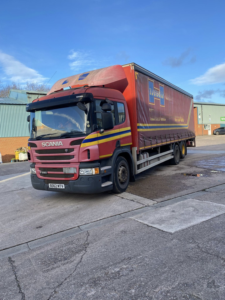 Scania P280 6x2 Curtain side - شاحنة ذات ستائر جانبية: صورة 1 Scania P280 6x2 Curtain side - شاحنة ذات ستائر جانبية: صورة 1