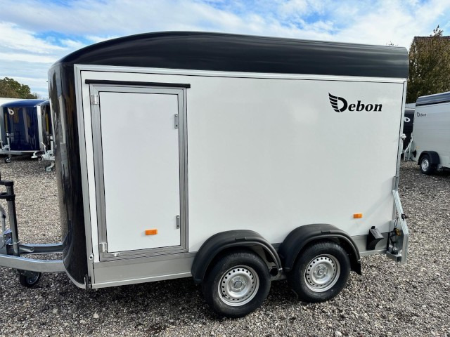 تأجير  Cheval Liberte Debon Roadster 500 Sandwich Verkaufsklappe 2600 kg, 100 km/h, 320x167x200cm Cheval Liberte Debon Roadster 500 Sandwich Verkaufsklappe 2600 kg, 100 km/h, 320x167x200cm: صورة 6