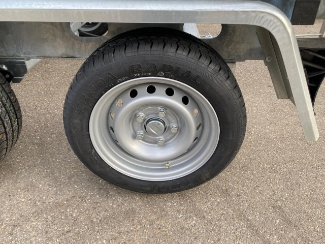 Gala BGG Taurus 4535SL 4550 x 2050 mm, 3,5 to. ZG, 2-Achs - تريلا نقل سيارات: صورة 4 Gala BGG Taurus 4535SL 4550 x 2050 mm, 3,5 to. ZG, 2-Achs - تريلا نقل سيارات: صورة 4