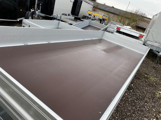 Humbaur HT 305221 GR Hochlader 3,0 to. 5220 x 2070 x 350 mm - مقطورة عربة: صورة 3 Humbaur HT 305221 GR Hochlader 3,0 to. 5220 x 2070 x 350 mm - مقطورة عربة: صورة 3
