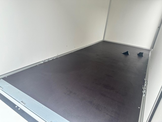 مقطورة بصندوق مغلق للبيع  Humbaur Koffer HK 254018-20P FlexZurr, 2,5 to. 4060x1770x2000mm: صورة 6 مقطورة بصندوق مغلق للبيع  Humbaur Koffer HK 254018-20P FlexZurr, 2,5 to. 4060x1770x2000mm: صورة 6