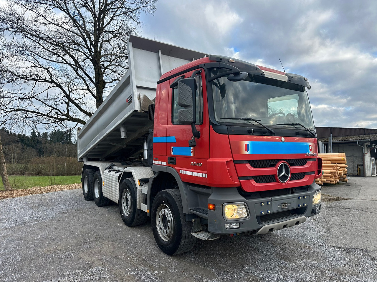 MERCEDES-BENZ Actros 3248 8x4 Kipper - شاحنة قلاب: صورة 3 MERCEDES-BENZ Actros 3248 8x4 Kipper - شاحنة قلاب: صورة 3