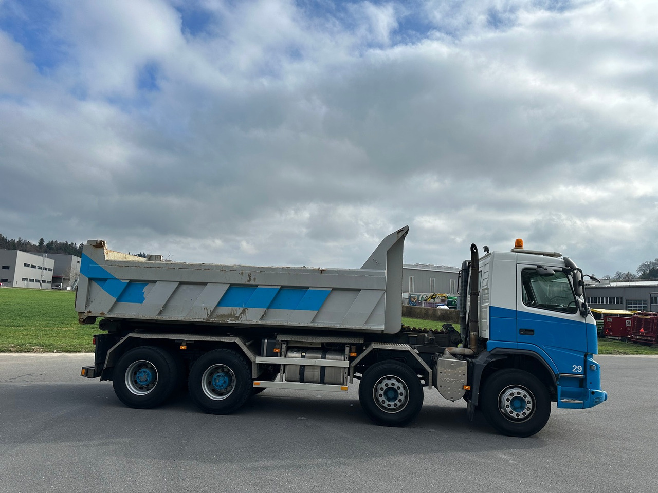 VOLVO FMX 420 8x4 - شاحنة - نظام الكابلات: صورة 4 VOLVO FMX 420 8x4 - شاحنة - نظام الكابلات: صورة 4