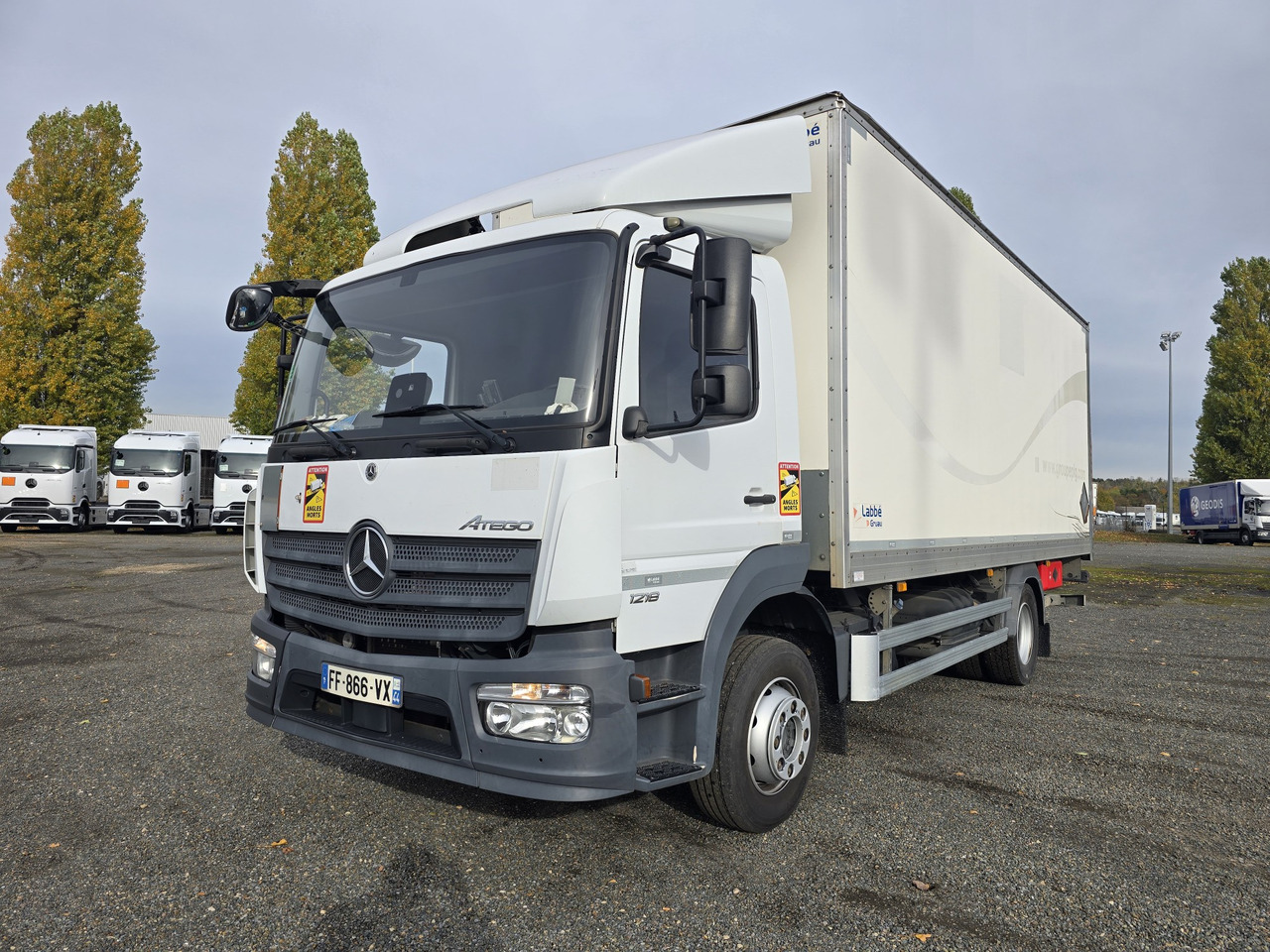 MERCEDES-BENZ Atego 1218 - Box - LIFT - SIDE DOOR - ADR - شاحنة صندوقية: صورة 1 MERCEDES-BENZ Atego 1218 - Box - LIFT - SIDE DOOR - ADR - شاحنة صندوقية: صورة 1