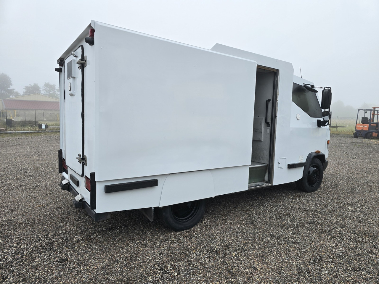 Mercedes Vario 816 - عربة مجمعة: صورة 4 Mercedes Vario 816 - عربة مجمعة: صورة 4