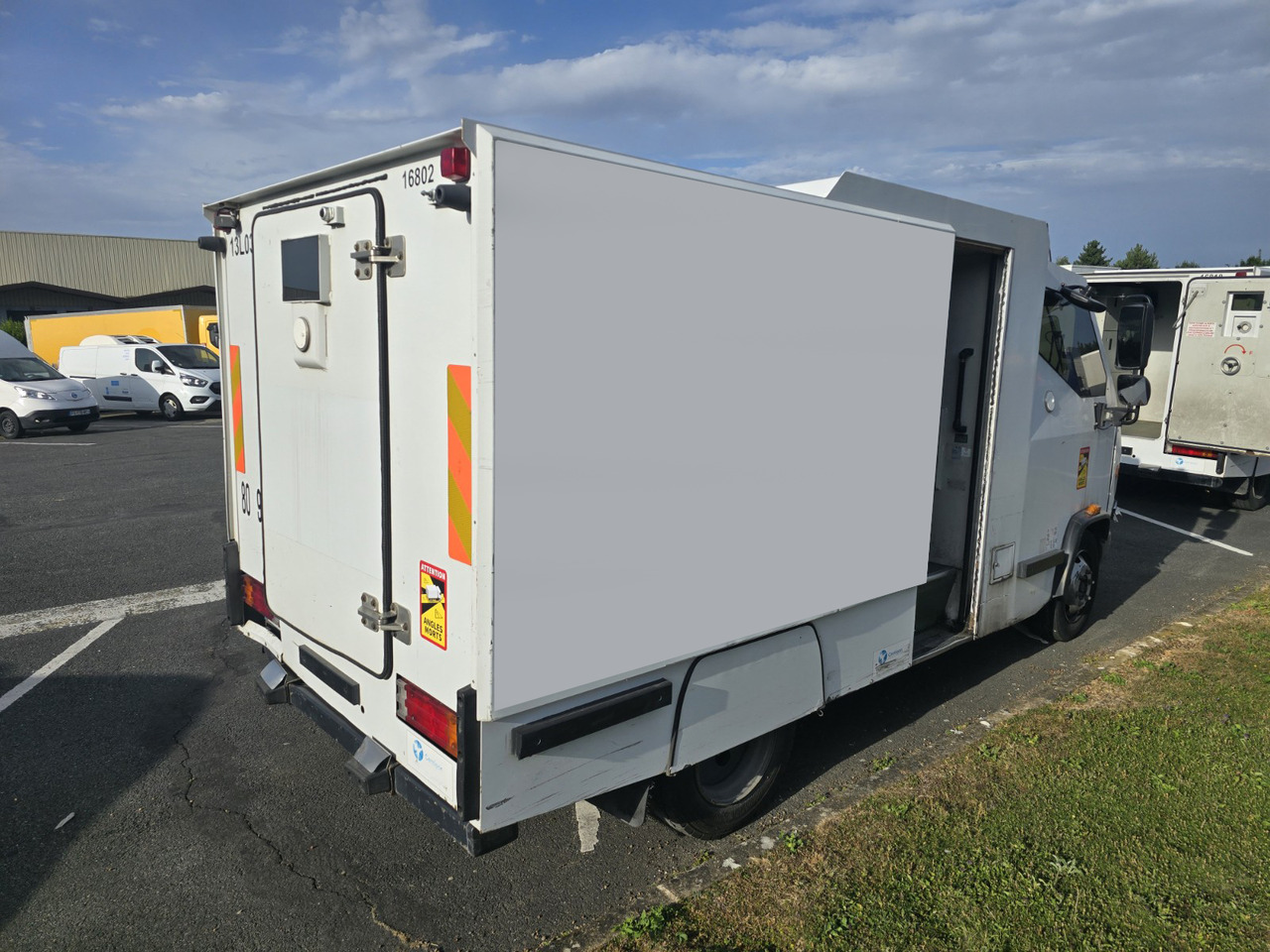 Mercedes Vario 816 - عربة مجمعة: صورة 3 Mercedes Vario 816 - عربة مجمعة: صورة 3