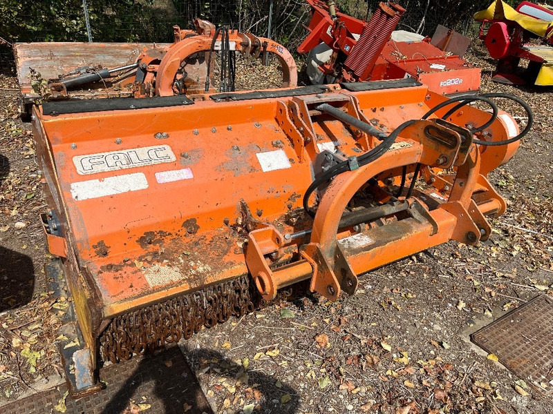 Falc AGILA 2300 - التقطيع جزازة: صورة 1 Falc AGILA 2300 - التقطيع جزازة: صورة 1