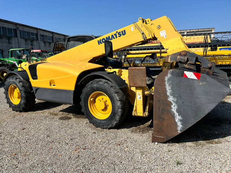 Komatsu WH 713 - آلة رفع ونقل تلسكوبية: صورة 1 Komatsu WH 713 - آلة رفع ونقل تلسكوبية: صورة 1