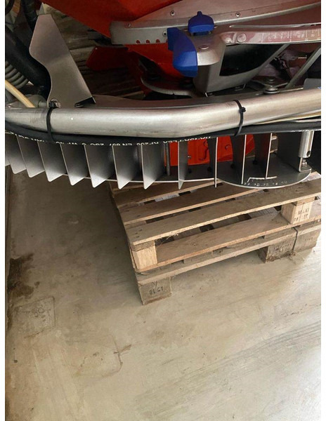 Kuhn Axis 40.1 W - آلة نشر السماد: صورة 3 Kuhn Axis 40.1 W - آلة نشر السماد: صورة 3