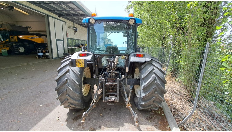 New Holland TN 95 D A - جرار: صورة 3 New Holland TN 95 D A - جرار: صورة 3