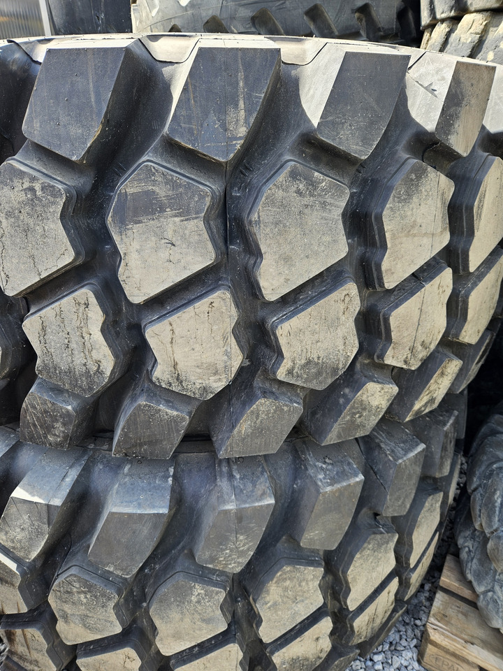 BKT Earthmower L4 29.5R25 - إطارات - اللودر بعجل: صورة 3 BKT Earthmower L4 29.5R25 - إطارات - اللودر بعجل: صورة 3