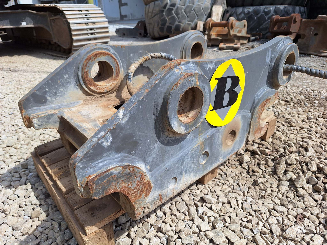 Balavto S70 Volvo EC220D - قارنة التوصيل السريعة - آلات الإنشاء: صورة 1 Balavto S70 Volvo EC220D - قارنة التوصيل السريعة - آلات الإنشاء: صورة 1